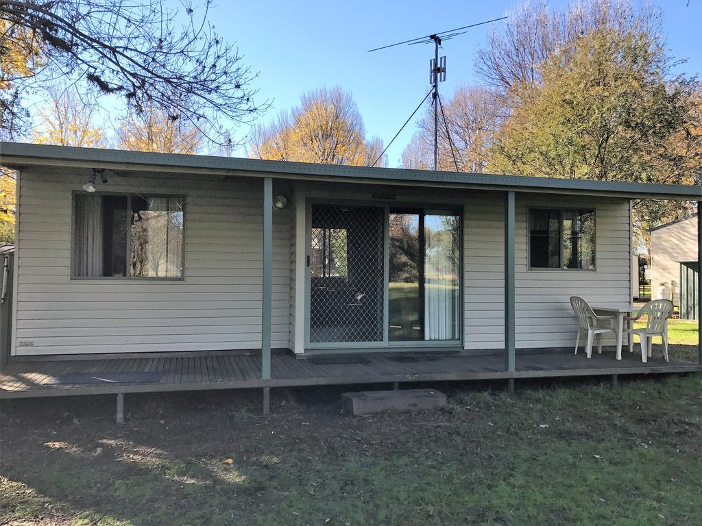 Colac Colac Caravan Park Corryong Exterior photo